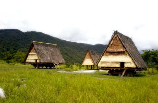 Nama Rumah Adat Nama Rumah Adat