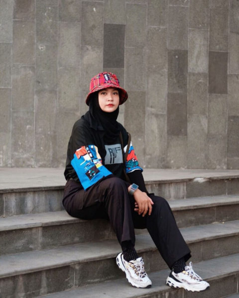Ootd Hijab Kaos Lengan Pendek Hitam Ootd Hijab Kaos Lengan Pendek Hitam