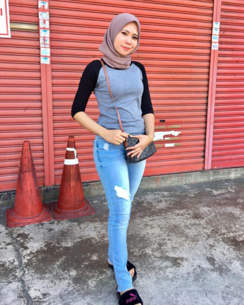 Outfit Kaos Hijab Outfit Kaos Hijab