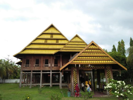 Sebutkan Dua Rumah Adat Di Indonesia Beserta Asal Daerah Sebutkan Dua Rumah Adat Di Indonesia Beserta Asal Daerah