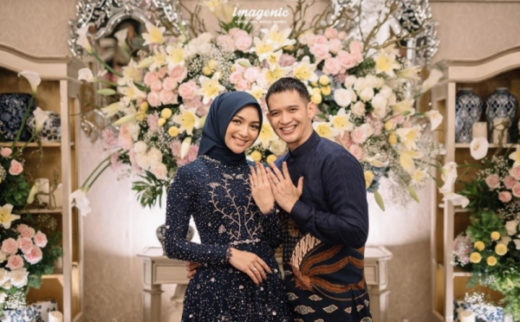 Foto Lamaran Sederhana Foto Lamaran Sederhana