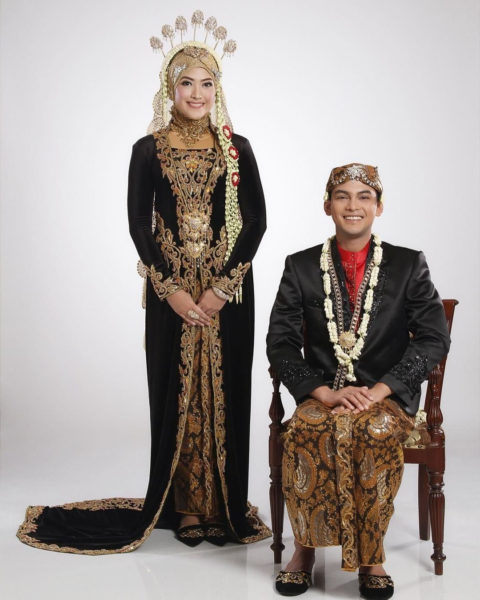 Pose Wedding Hijab Pose Wedding Hijab